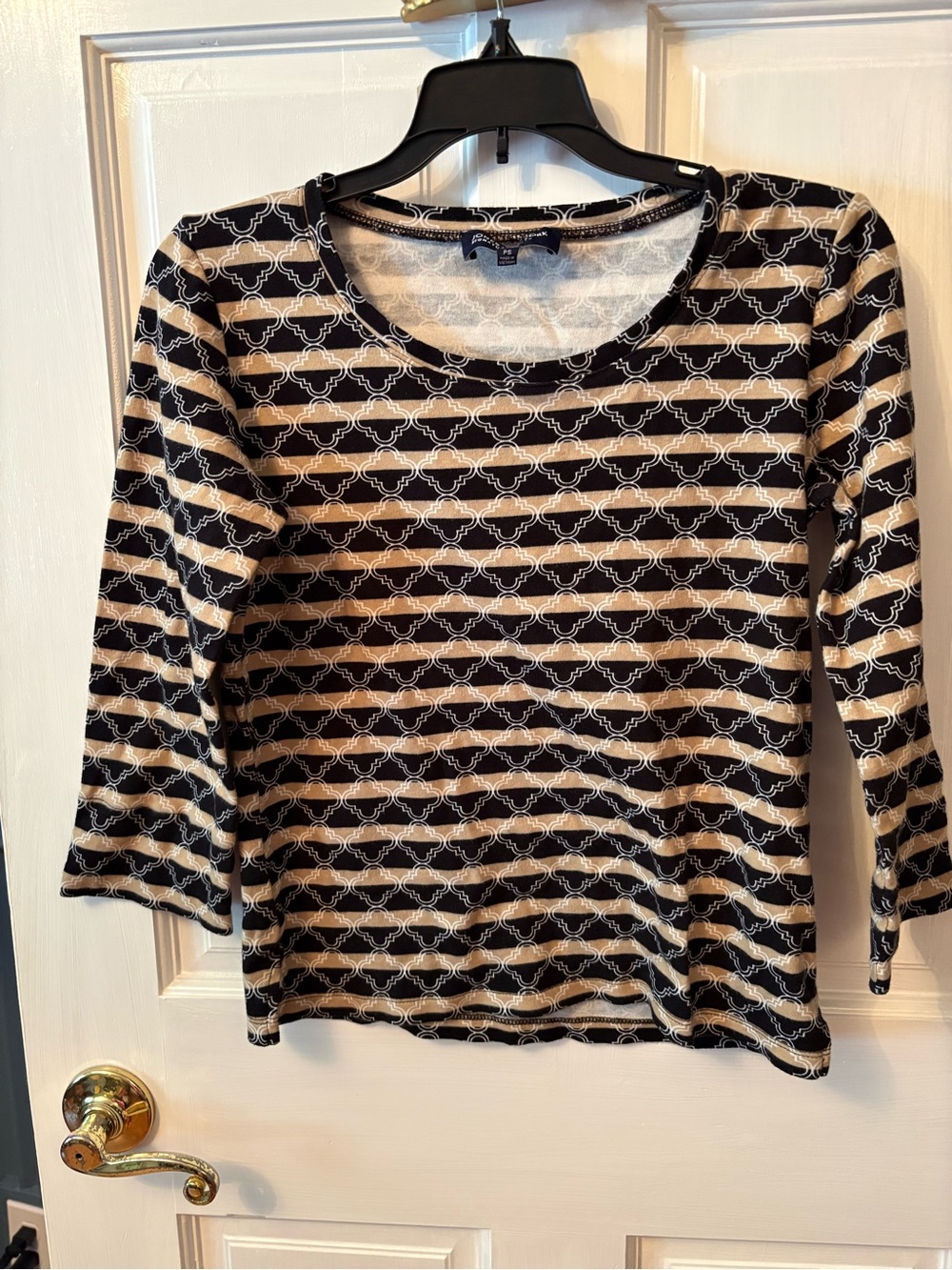 Jones New York Black and Cream Striped Geometric Long Sleeve Top